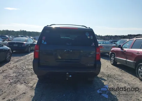 2018 Chevrolet Tahoe Premier из США, поврежденный, VIN 1GNSCCKJ1JR245367